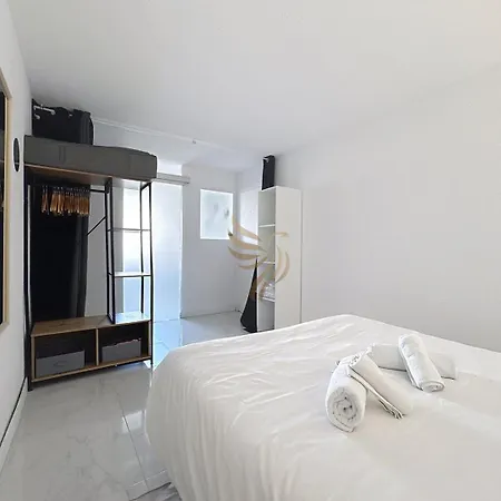 Charming 2-room Apt, Sleeps 4, Garden, Wifi Apartamento Saint-Raphaël