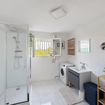 Appartement Charming 2-room Apt, Sleeps 4, Garden, Wifi *